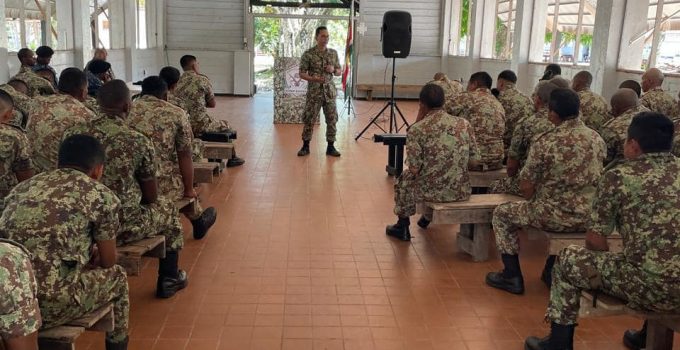 Bevelhebber van het Nationaal Leger bezoekt Territoriaal Commando Zuid