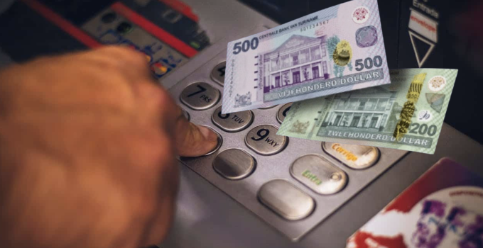 Klachten over nieuwe SRD biljetten: Gebruikers ontevreden over ATM-uitgiftes