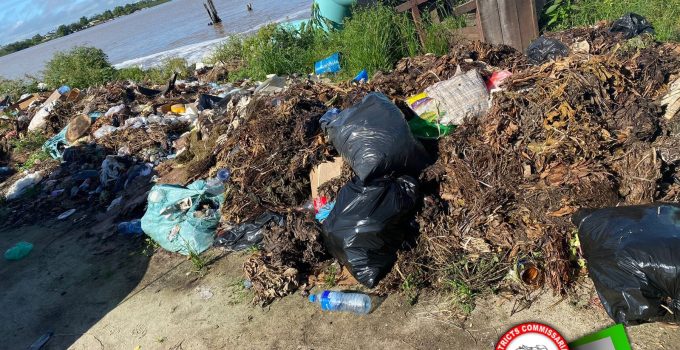 Opruiming Centrale Markt Paramaribo en Vreedzaammarkt