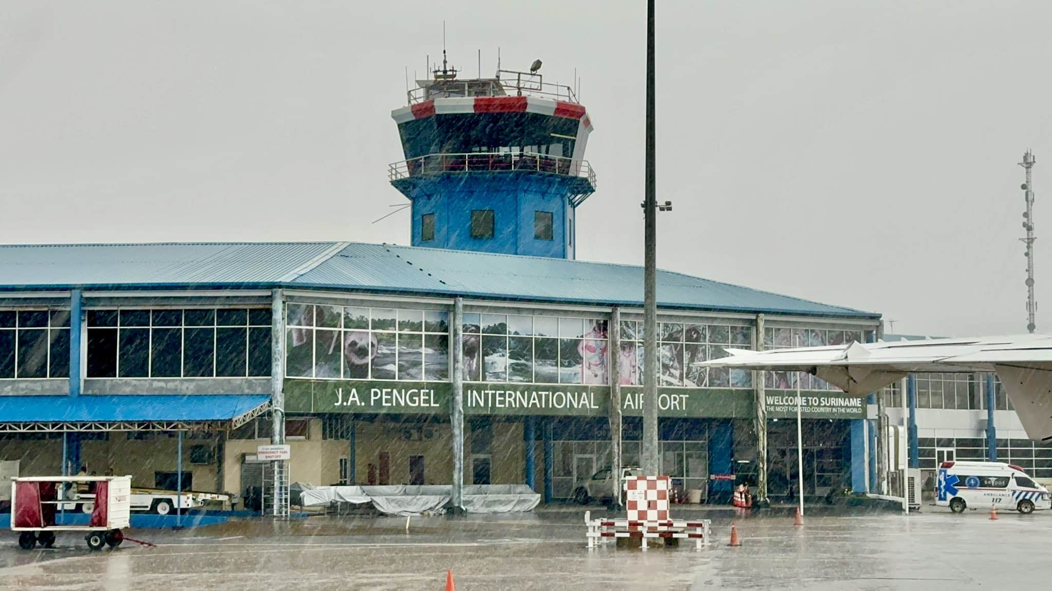 zanderij johan adolf pengel luchthaven