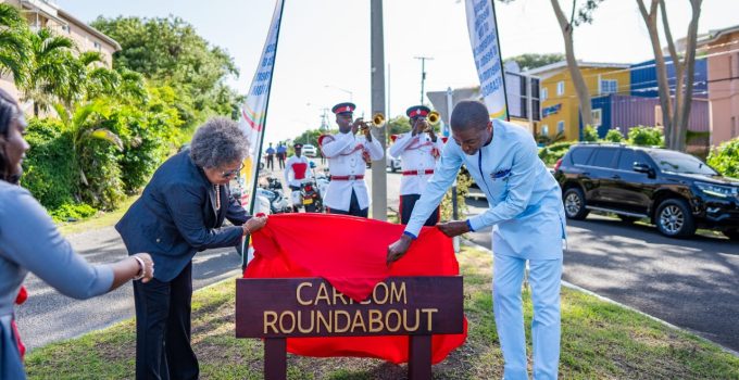 Ingebruikname CARICOM-rotonde markeert 50 Jaar CARICOM en Grenada’s onafhankelijkheid