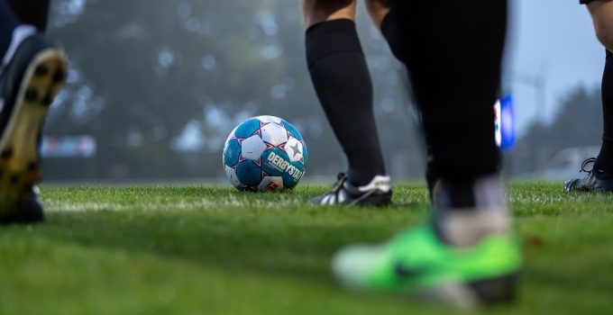 SVB roept belangstellenden op voor verplicht examen voor Football Agents