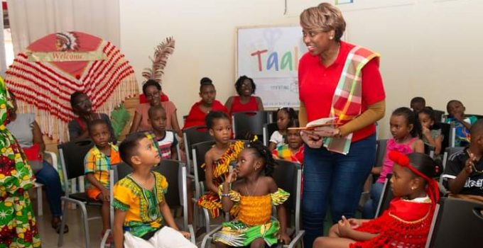 De Taalclub: Een initiatief om de taal- en spraakontwikkeling van kinderen in Suriname te stimuleren