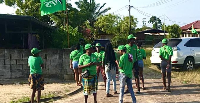 Nationale Partij Suriname start vlaggencampagne