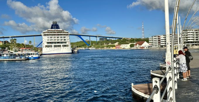 Surinamers worden pas geaccepteerd op Curaçao als ze Papiaments spreken