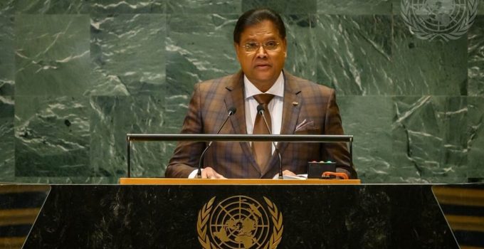 Surinaamse president houdt pleidooi voor Haïti en Cuba tijdens VN-vergadering