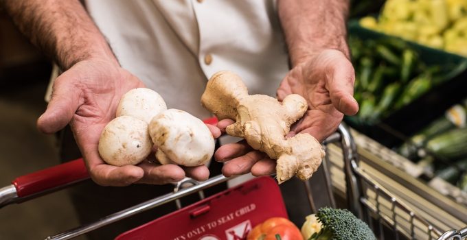 Boodschappen winkelen shoppen supermarkt