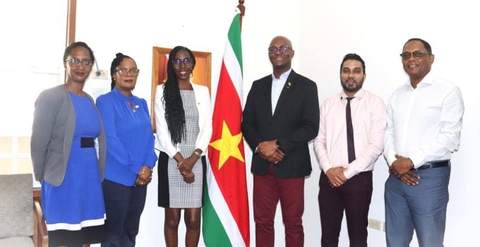 Georgetown Chamber of Commerce en Surinaamse ambassade verkennen zakelijke mogelijkheden tussen Guyana en Suriname