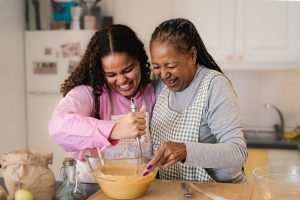 Het lekkere Surinaamse koekje met sprinkles dat jeugdherinneringen oproept