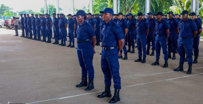 Pleidooi voor grote schoonmaak binnen Korps Politie Suriname