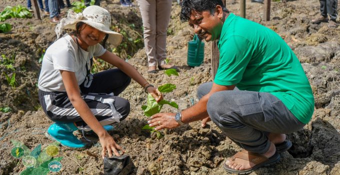 LVV lanceert Farmers Field School voor markoesateelt bij Agro-ondernemer Soekhlal